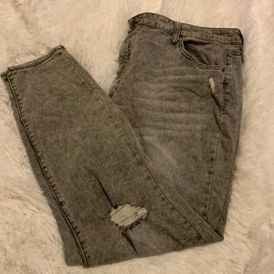 So high rise distressed grey jeggings size 24